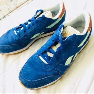 Reebok CLASSICS Men’s size 10 blue suede royal